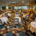 Exton Hotel&Conference Center